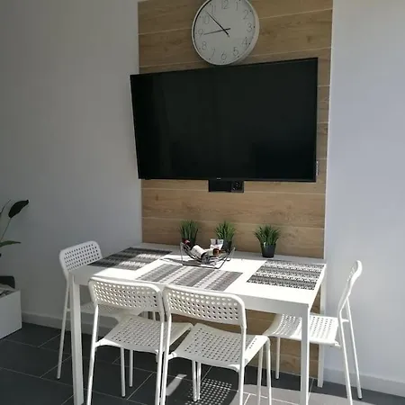Maya's Cozy Apartment Paphos